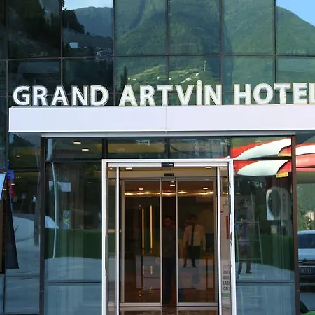 Grand