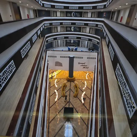 Hotel Grand