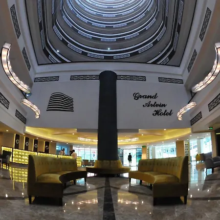 Hotel Grand
