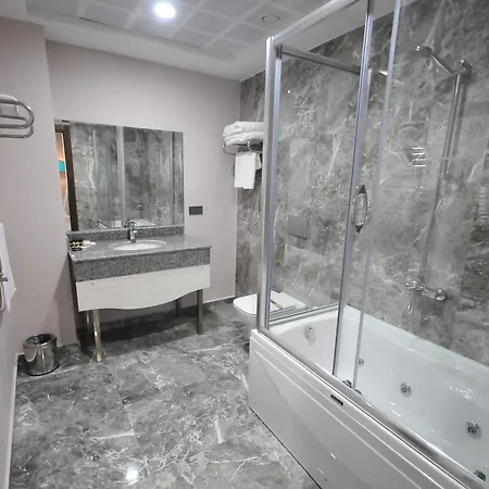 Hotel Grand